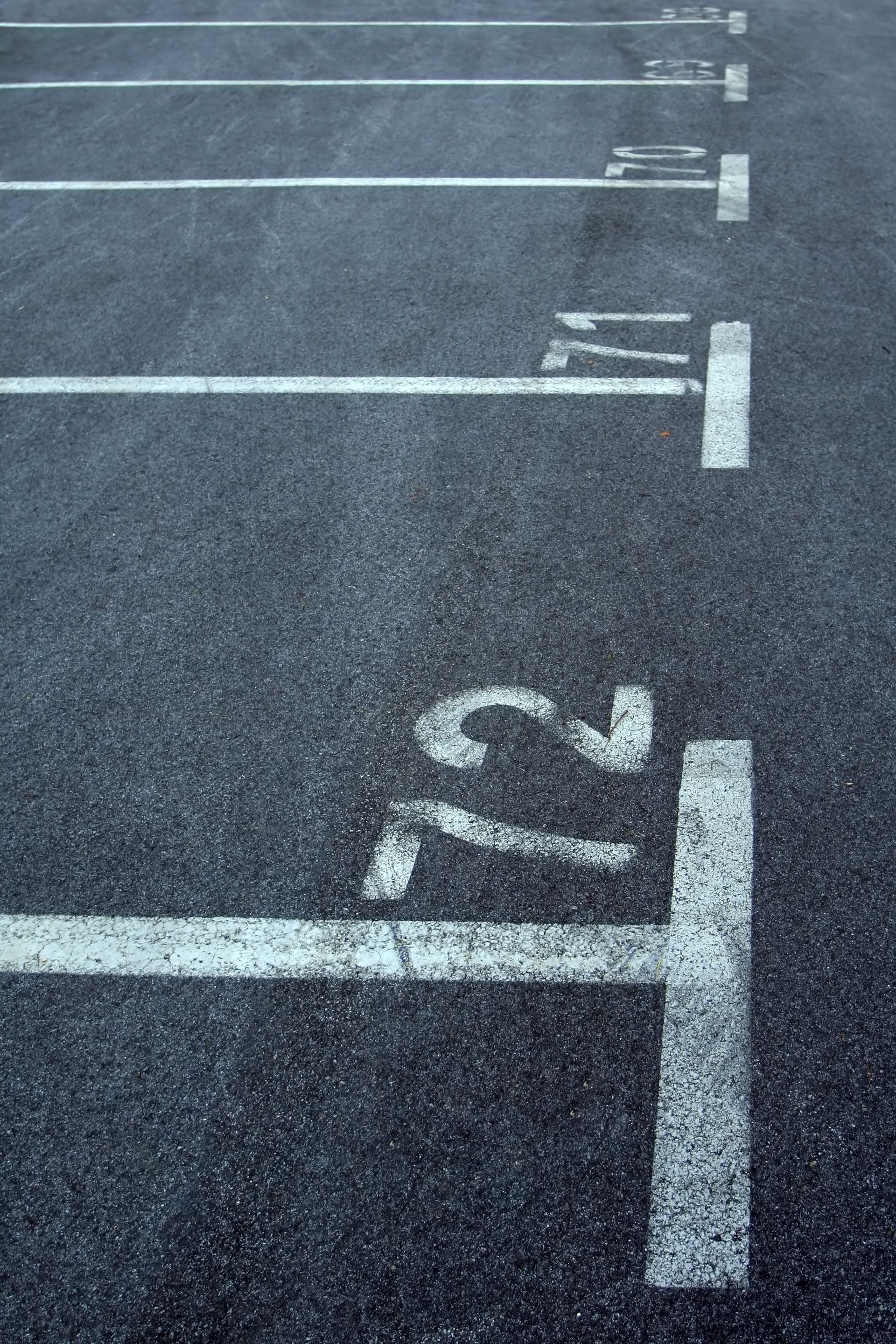 Lonely parking lanes